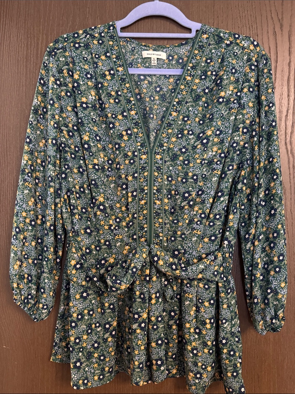 Max Studio Green Floral Keyhole-Neck Blouse with Yellow & Blue Accents